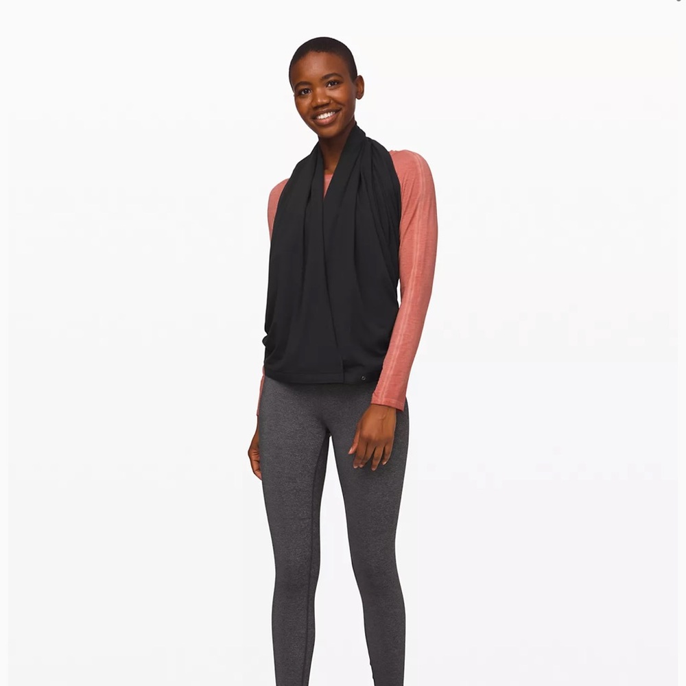 Lululemon Black Scarf
